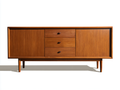Aparador de madera 168×44×79 cm - nogal cálido - diseño horizontal mid-century para salón